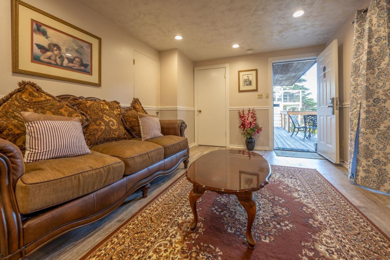 Wharf Master's Bed & Breakfast 3*